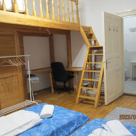 Lavender Apartment Near Heroes' Square & Puskas Stadium 布达佩斯 外观 照片
